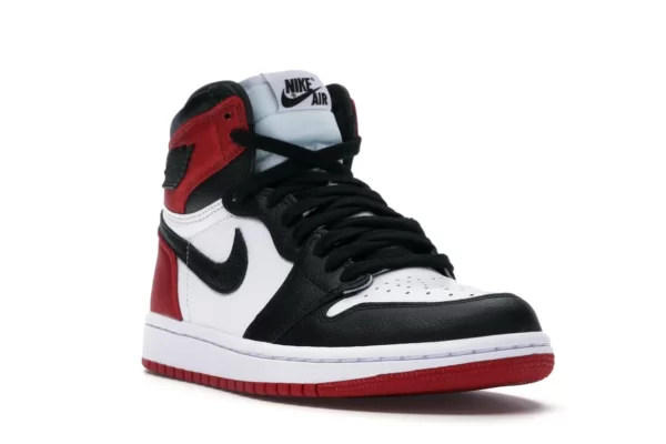 JORDAN 1 RETRO HIGH SATIN BLACK TOE 3