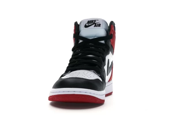 JORDAN 1 RETRO HIGH SATIN BLACK TOE 4