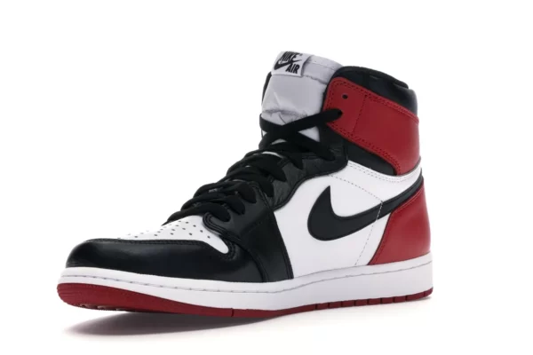 JORDAN 1 RETRO HIGH SATIN BLACK TOE 5