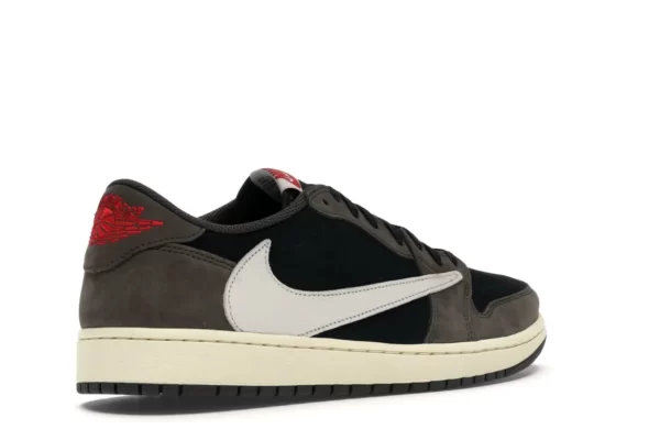 JORDAN 1 RETRO LOW TRAVIS SCOTT 2