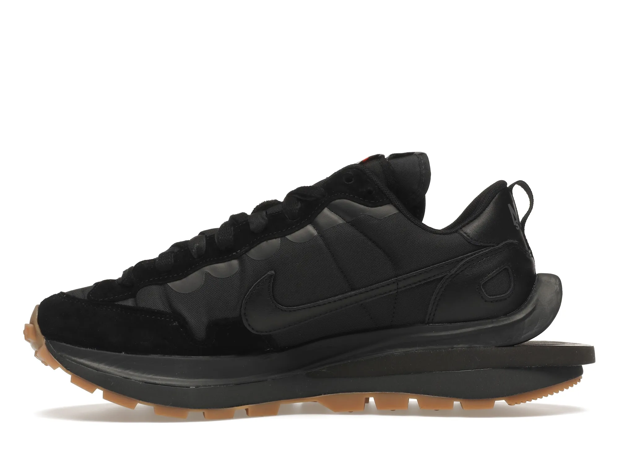 NIKE VAPORWAFFLE SACAI BLACK GUM (1)