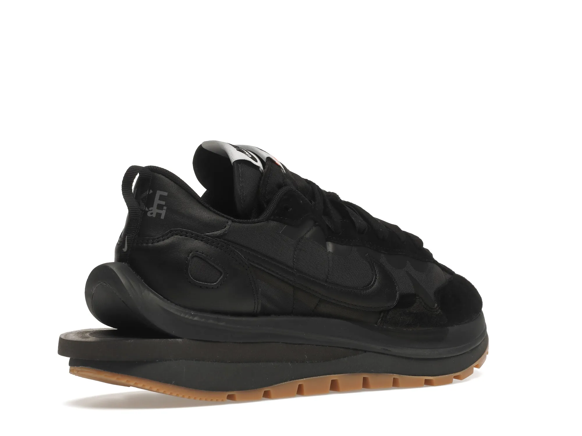 NIKE VAPORWAFFLE SACAI BLACK GUM (6)
