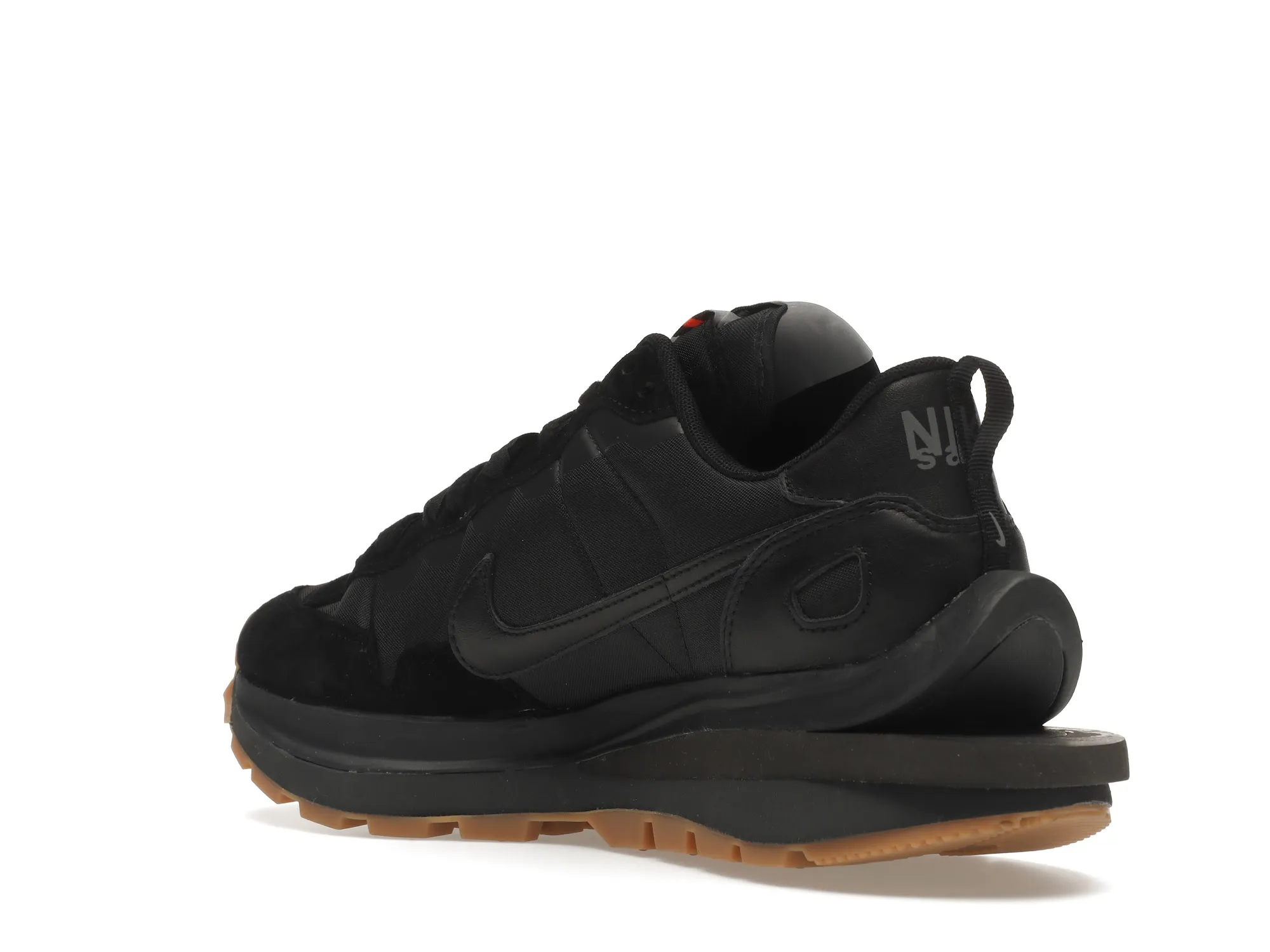 NIKE VAPORWAFFLE SACAI BLACK GUM (8)