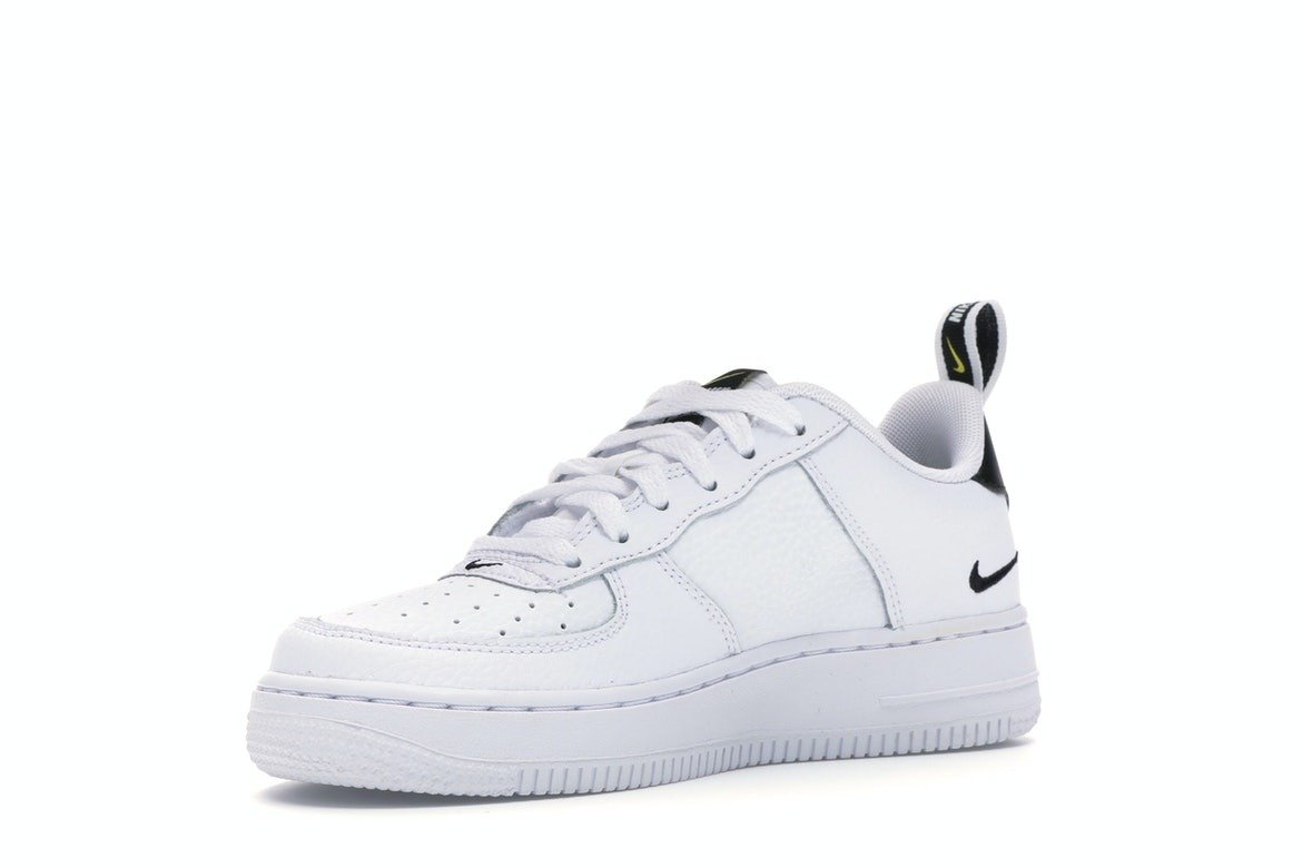 AIRFORCE 1 UTILITY WHITE BLACK (6)_58