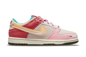 DUNK LOW SOCIAL STATUS STRAWBERRY MILK first copy