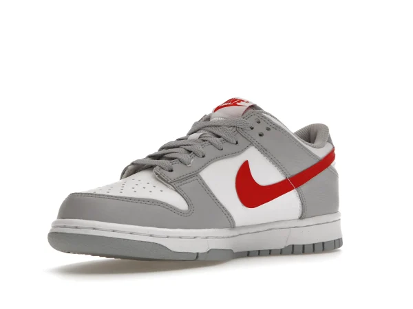 DNK LOW WHITE WOLF GREY UNIVERSITY RED – Xfoot