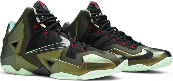 LEBRON 11 KINGS PRIDE 4