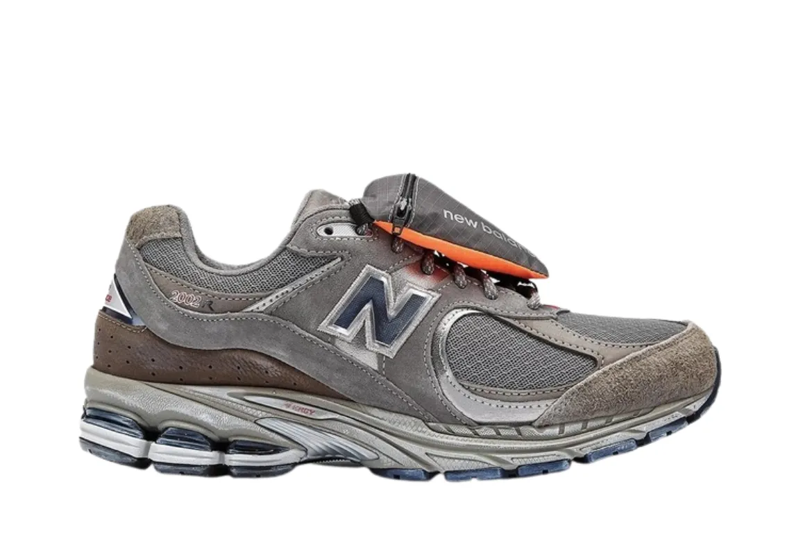 NEW BALANCE 2002R GREY BROWN POUCH NEW BALANCE 2002R GREY BROWN POUCH first copy