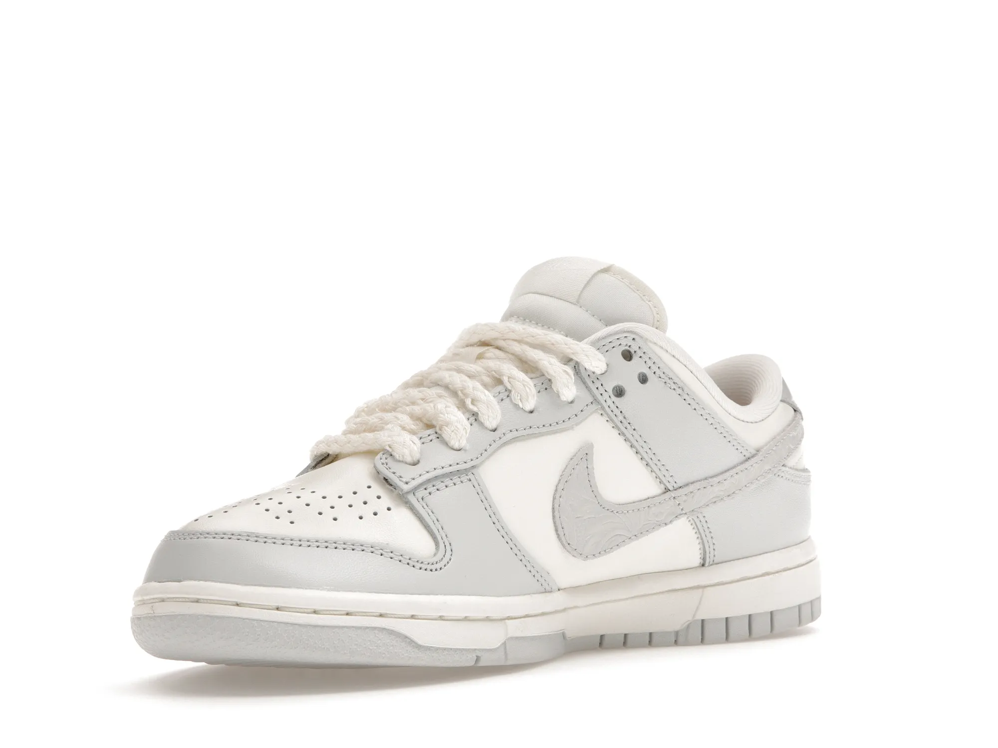 DUNK LOW NEEDLEWORK SAIL AURA (6)