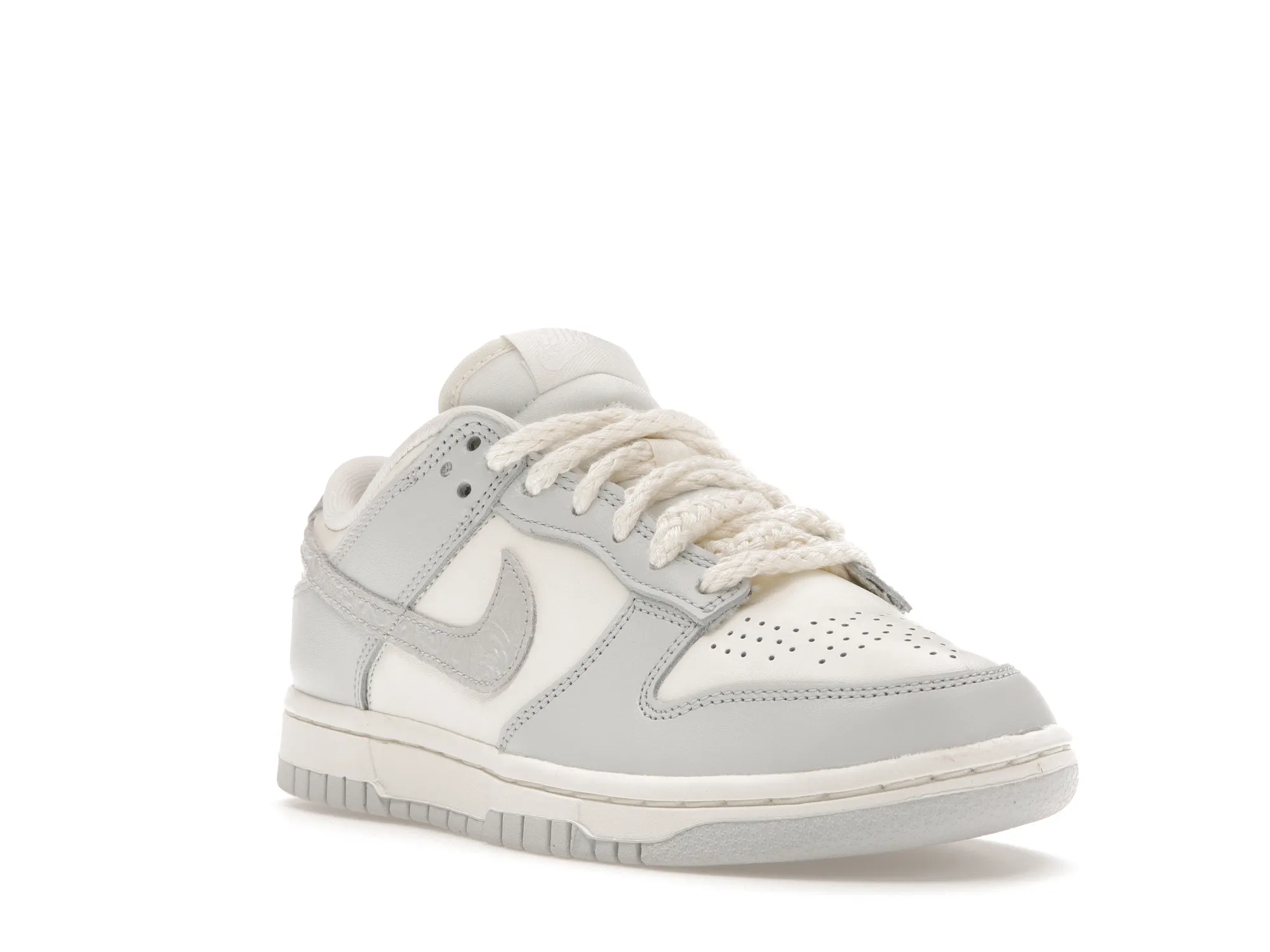 DUNK LOW NEEDLEWORK SAIL AURA (8)