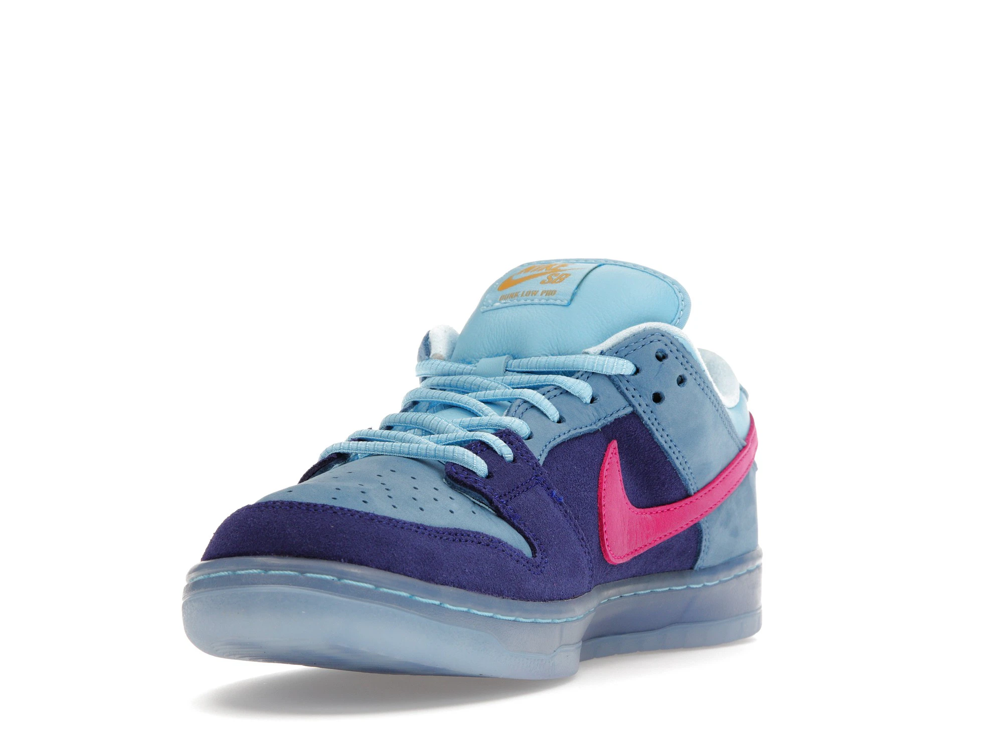 SB DNK LOW X RUN THE JEWEL6