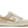 DNK LOW GOLD SWOOSH WMNS