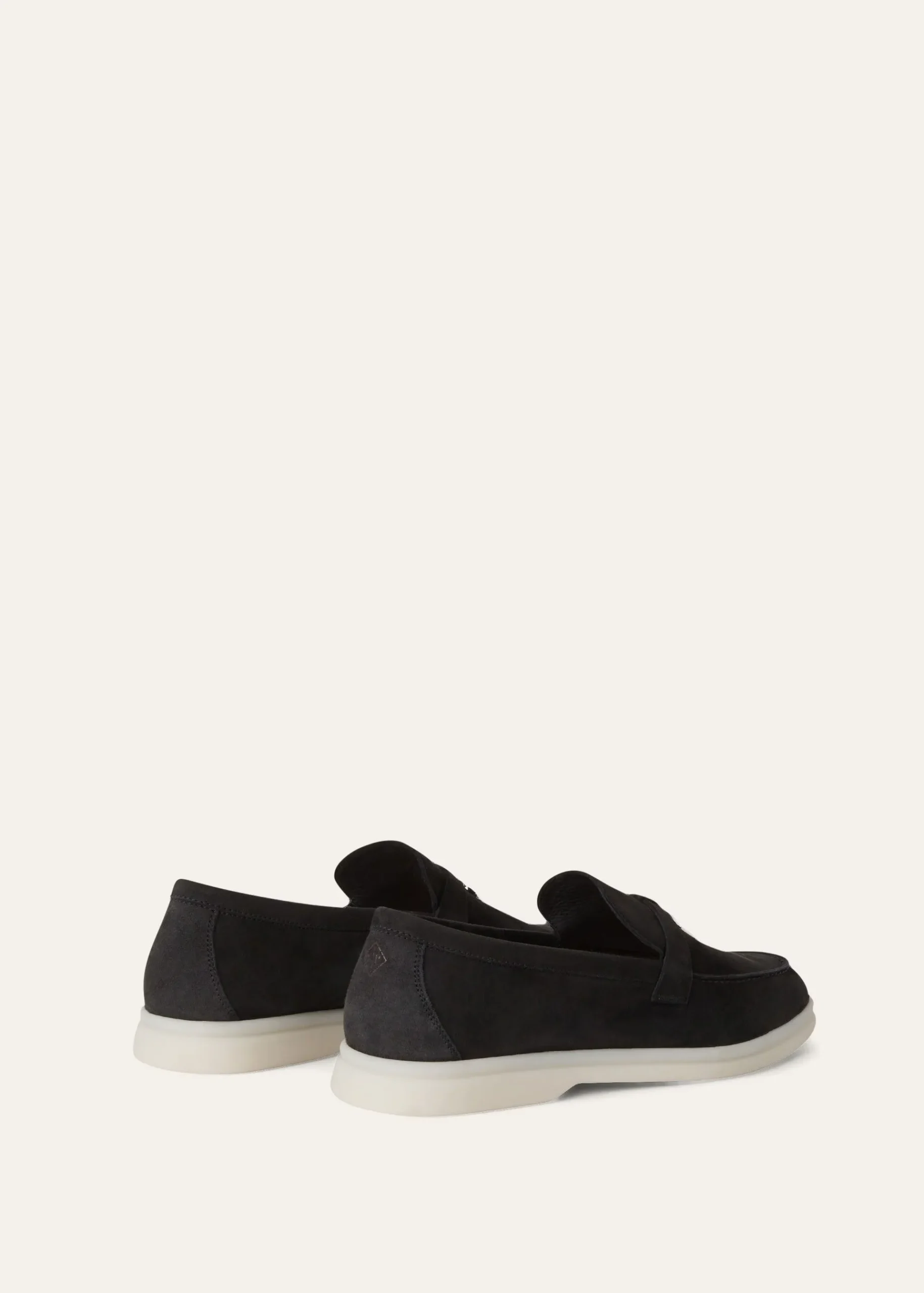 BLACK LORO PIANA SUMMER WALKS (2)