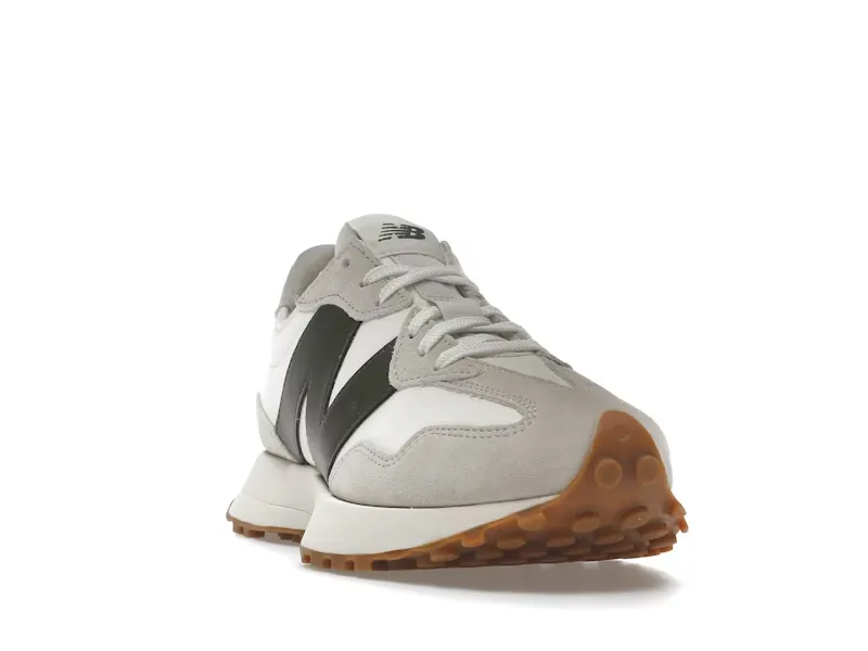 NB 327 MOONBEAM GREEN (2) NB 327 MOONBEAM GREEN