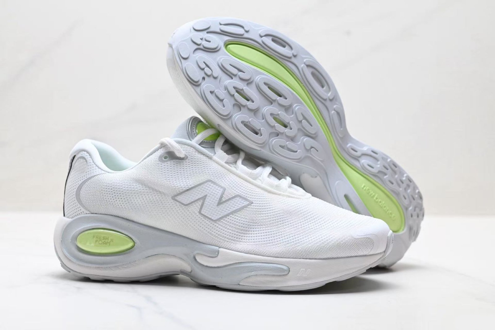 New_Balance_AC_Runner__White_Afterglow__-01